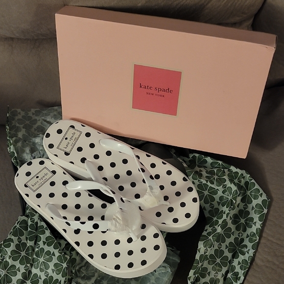 kate spade Shoes - Kate Spade Polka Dot Flip Flops